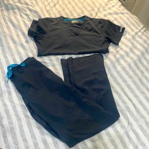 Med Couture scrub set Size Small in Gray